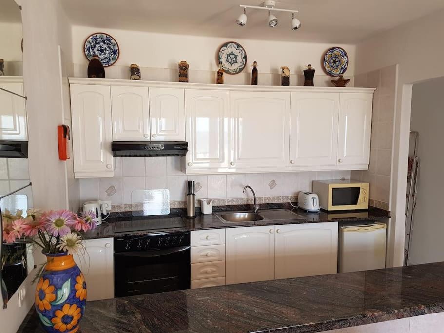 Tabaybas E31, Central Two Bed ปูแอร์โตเดลคาร์เมน ภายนอก รูปภาพ